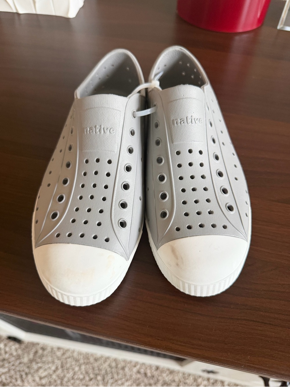 Native Kids Water Shoes in Light Gray and White
